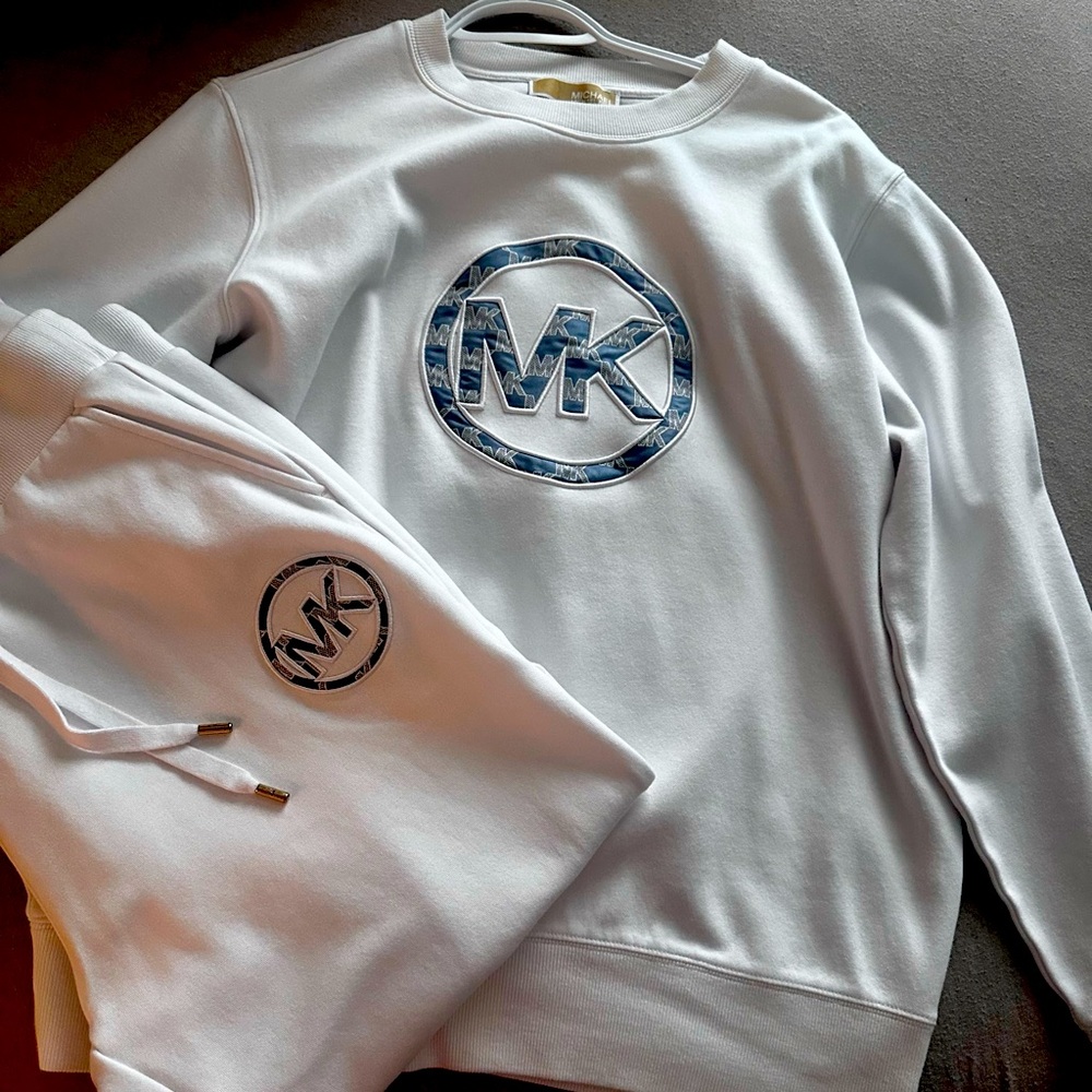 Michael Kors White Sweatshirt and Joggers Set